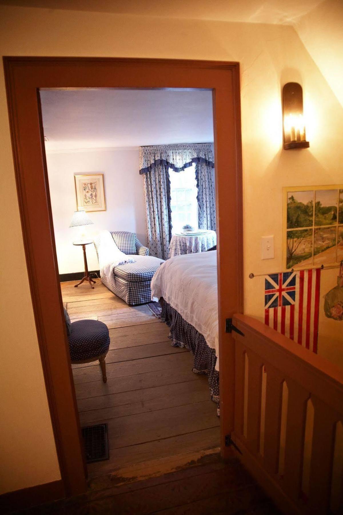 Country Loft Bed And Breakfast Woodbury ภายนอก รูปภาพ